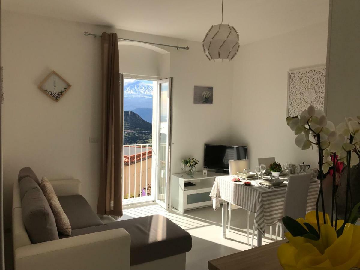 Giorgiada Luxury Lägenhet Castelmola Exteriör bild