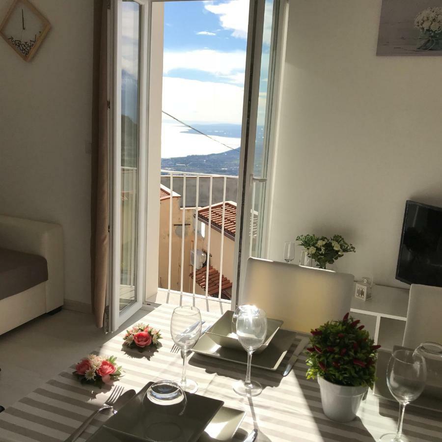 Giorgiada Luxury Lägenhet Castelmola Exteriör bild